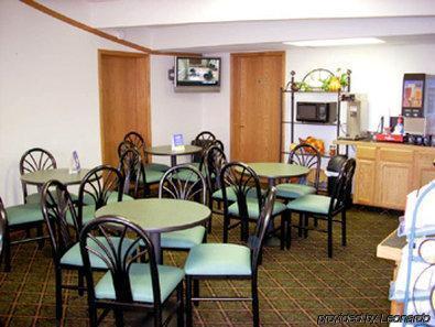 Sunflower Inn & Suites - การ์เดนซิตี้ ร้านอาหาร รูปภาพ